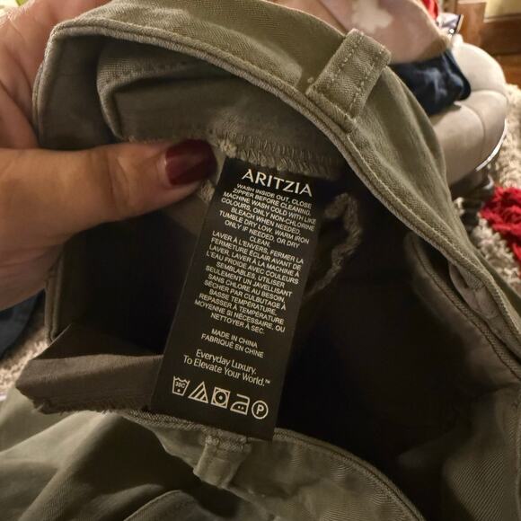 TNA ARITZIA classic army green straight leg cargo pants 0 - Picture 4 of 6